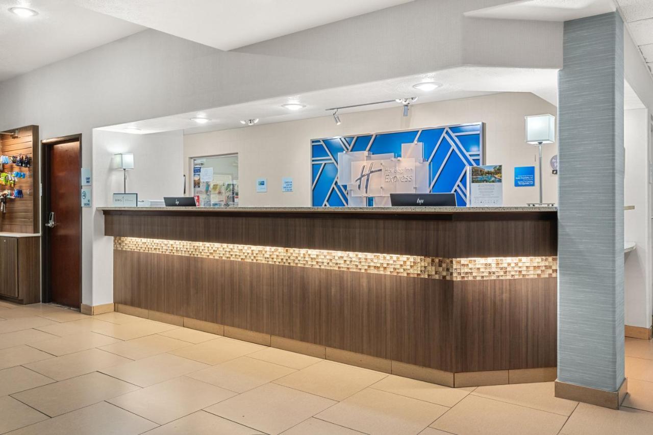 Holiday Inn Express Wenatchee By Ihg Εξωτερικό φωτογραφία